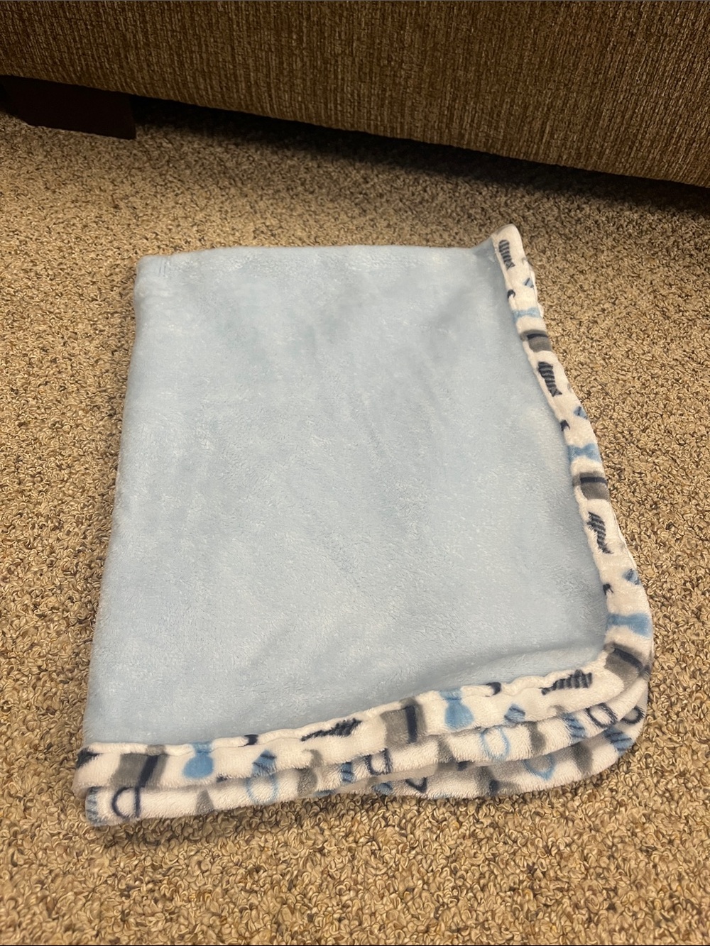 lebebe Plush Light Blue Baby Throw with Patterned Trim